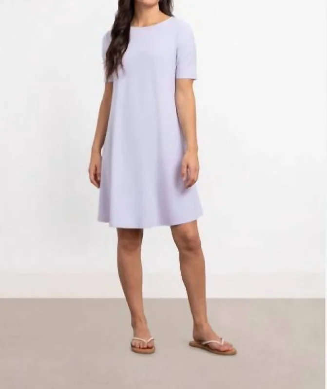 Trapeze Short Sleeve Dress In Lavender