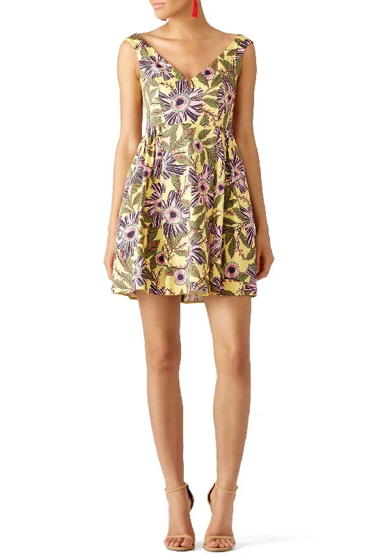 Passion Flower Print Dress In Yellow